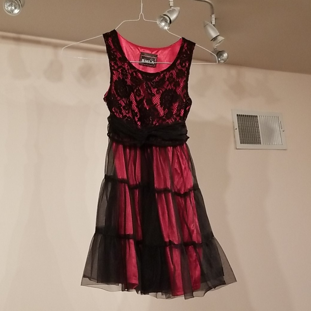 Girl's formal wear